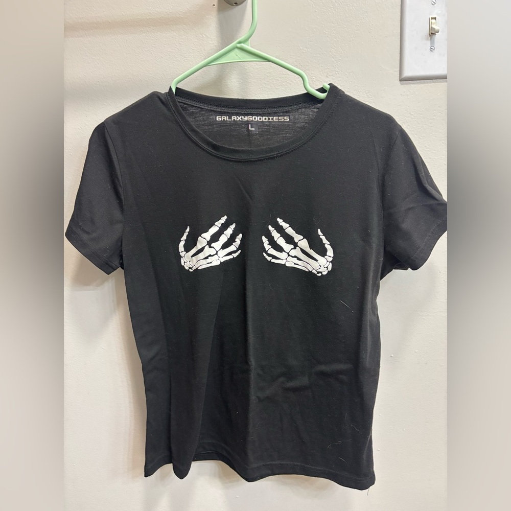 Halloween Black Skeleton Hands T-Shirt, Size L